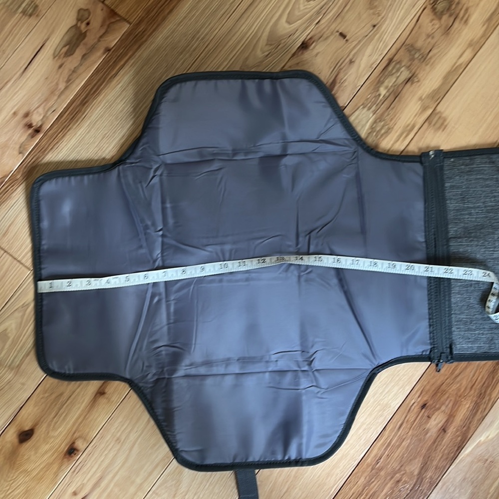 Blue Snail Portable Baby changing pad - Picture 11 of 15